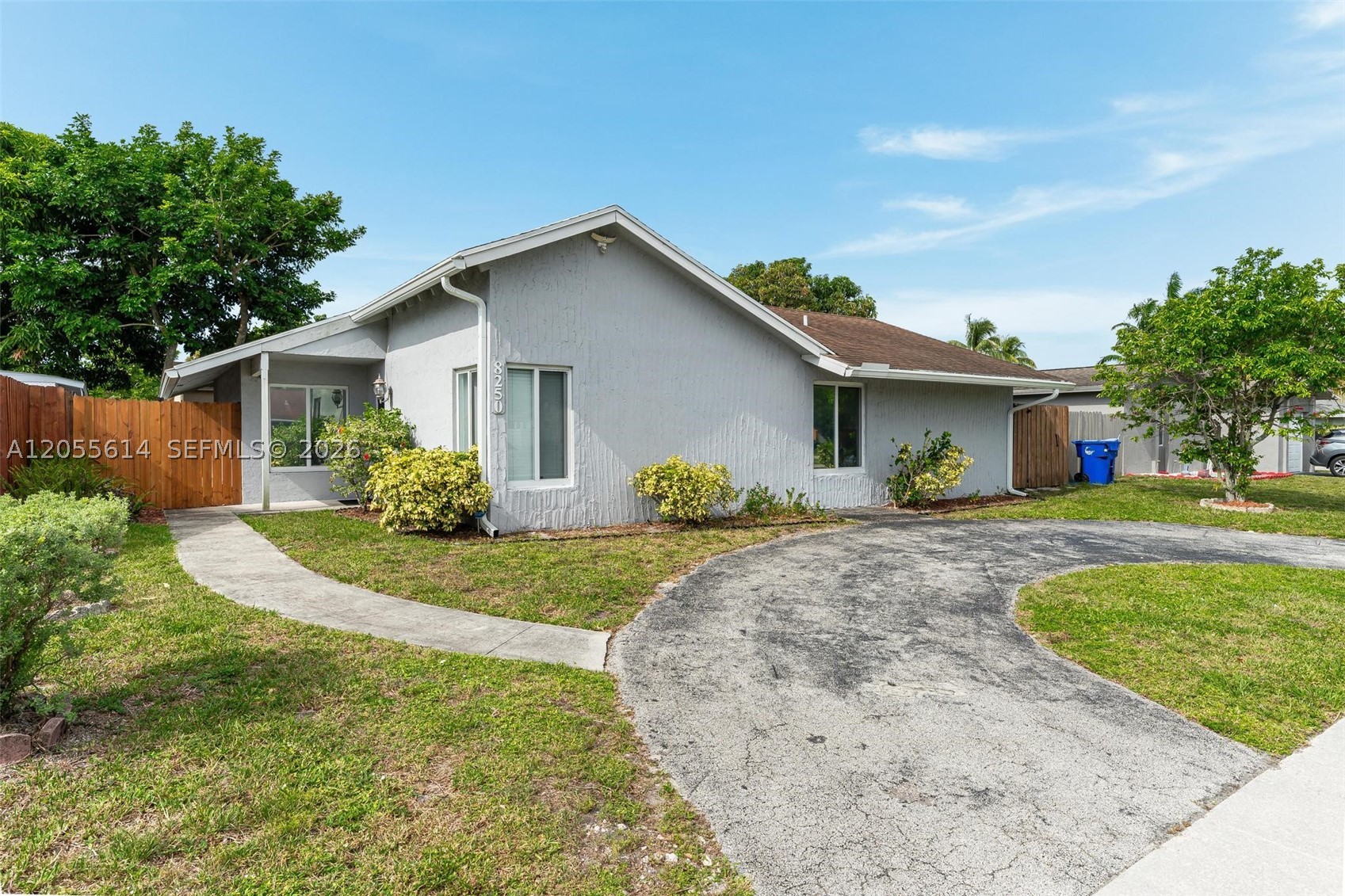 8250 SW 3rd Pl, North Lauderdale FL 33068