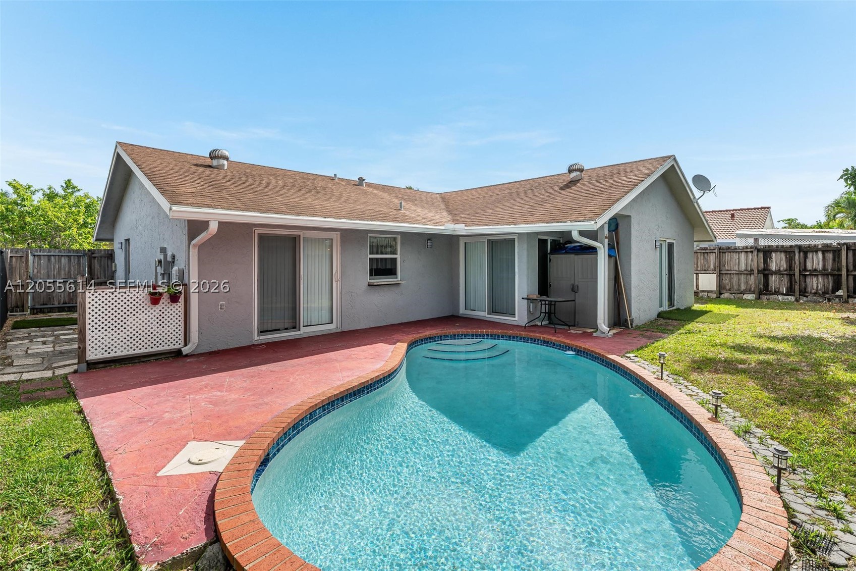 8250 SW 3rd Pl, North Lauderdale FL 33068