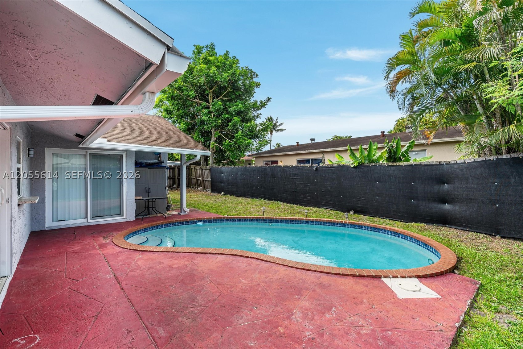 8250 SW 3rd Pl, North Lauderdale FL 33068
