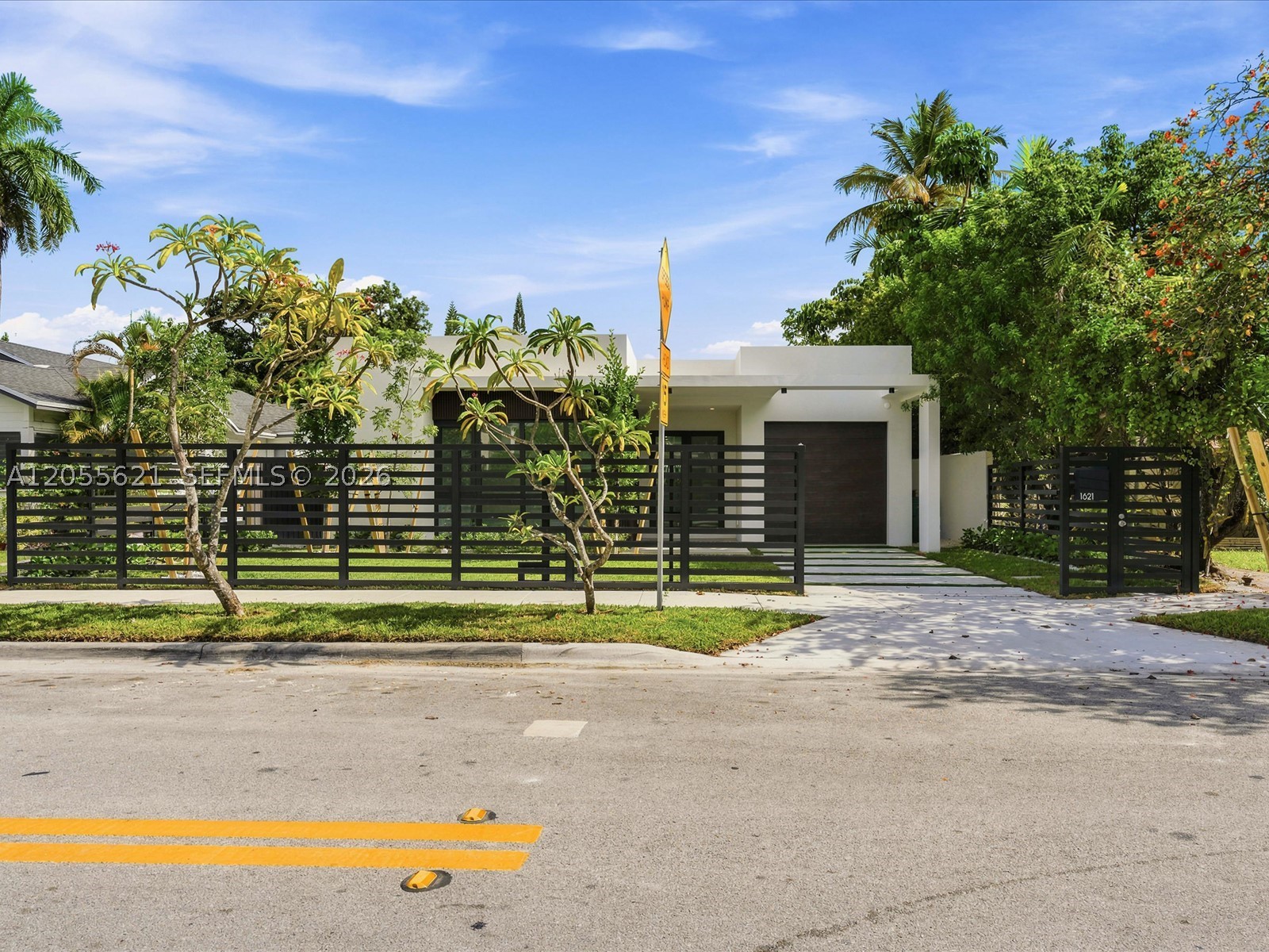 1621 SW 11th Ter, Miami FL 33135