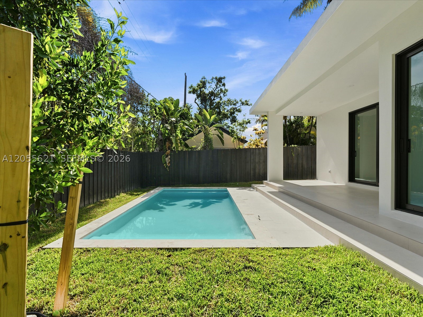 1621 SW 11th Ter, Miami FL 33135
