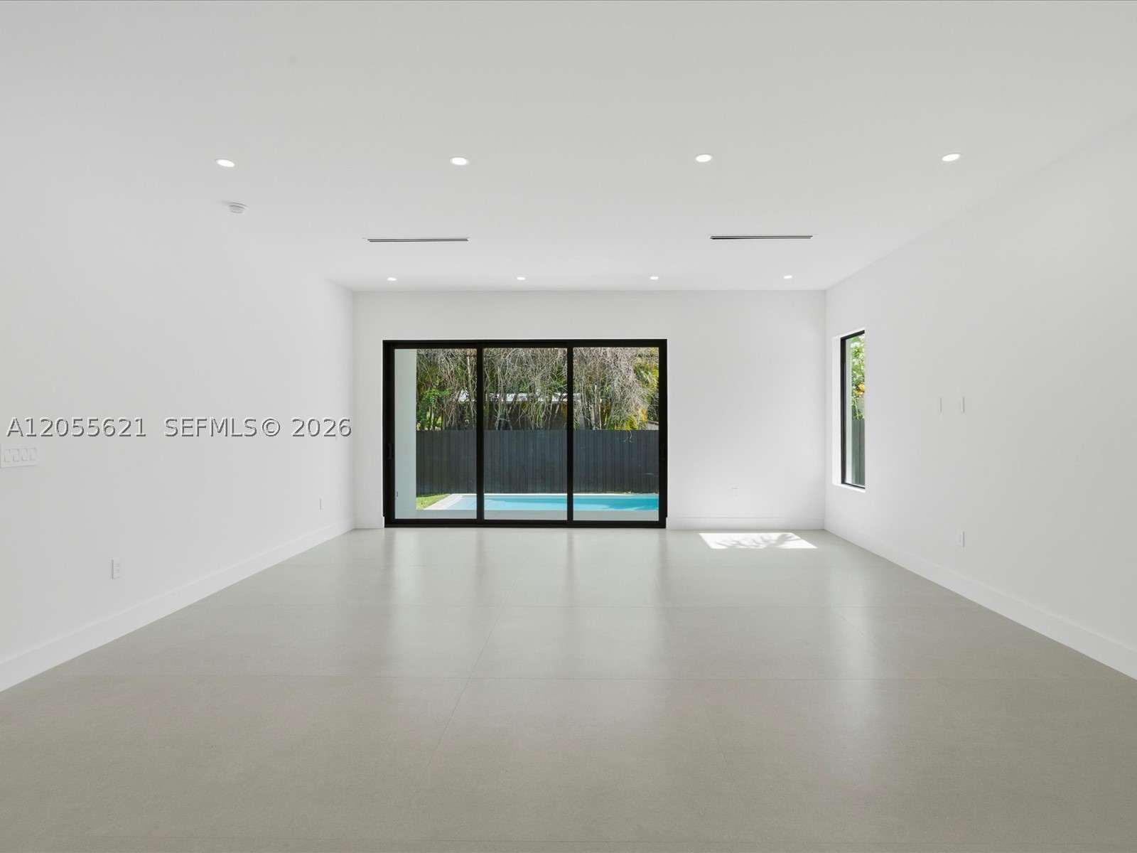 1621 SW 11th Ter, Miami FL 33135
