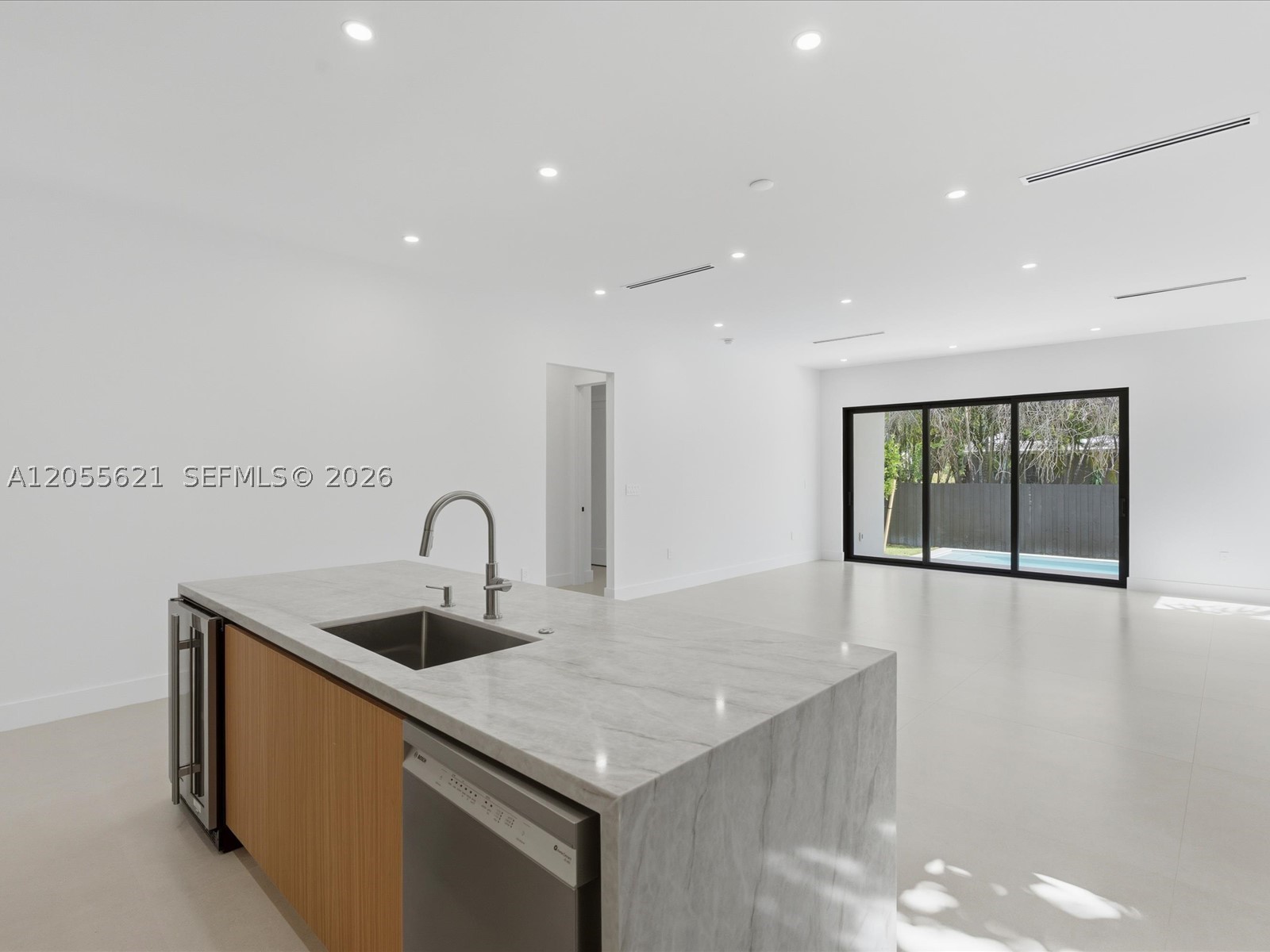 1621 SW 11th Ter, Miami FL 33135