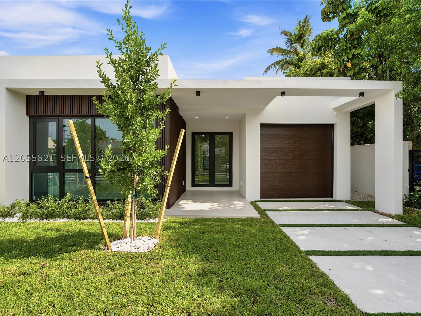 1621 SW 11th Ter, Miami FL 33135