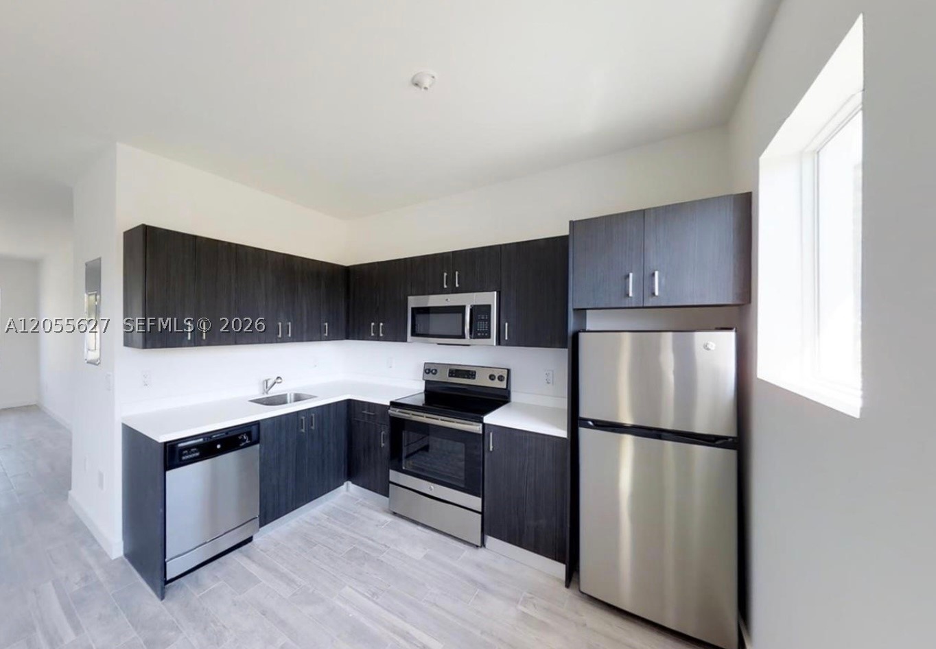 321 S Shore Dr #12, Miami Beach FL 33141