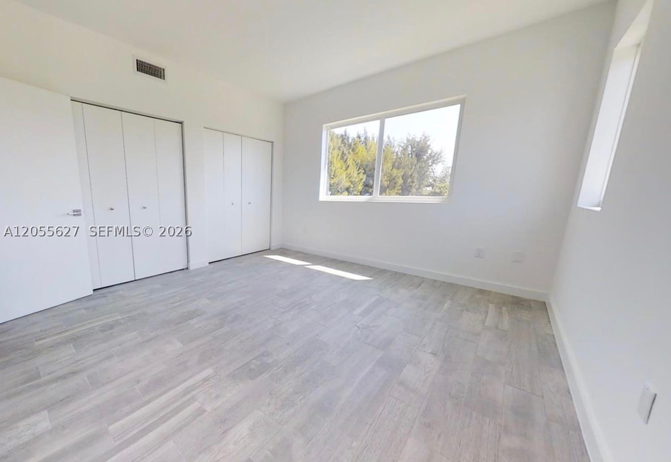 321 S Shore Dr #12, Miami Beach FL 33141