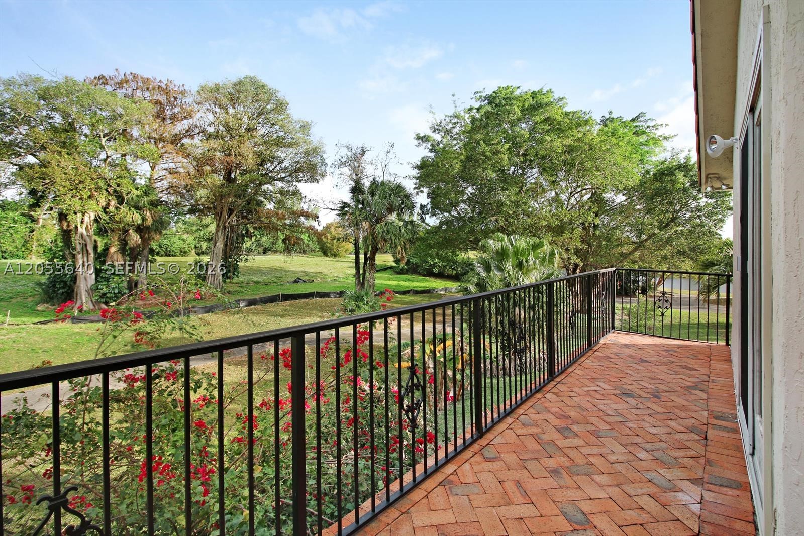 7820 NW 83rd St, Tamarac FL 33321