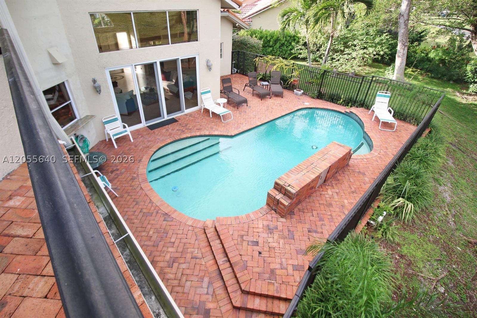 7820 NW 83rd St, Tamarac FL 33321