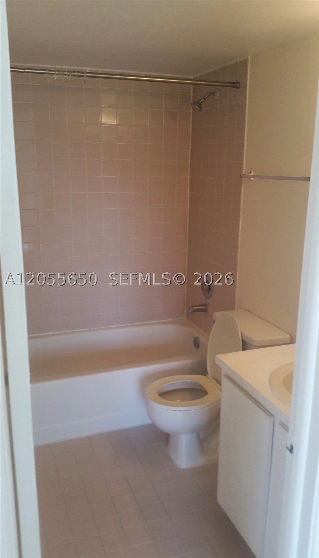 8260 SW 210th St #309, Cutler Bay FL 33189