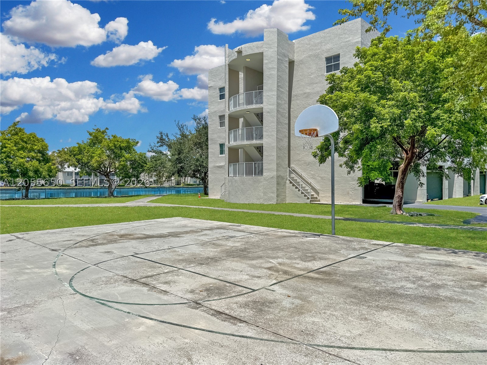8260 SW 210th St #309, Cutler Bay FL 33189