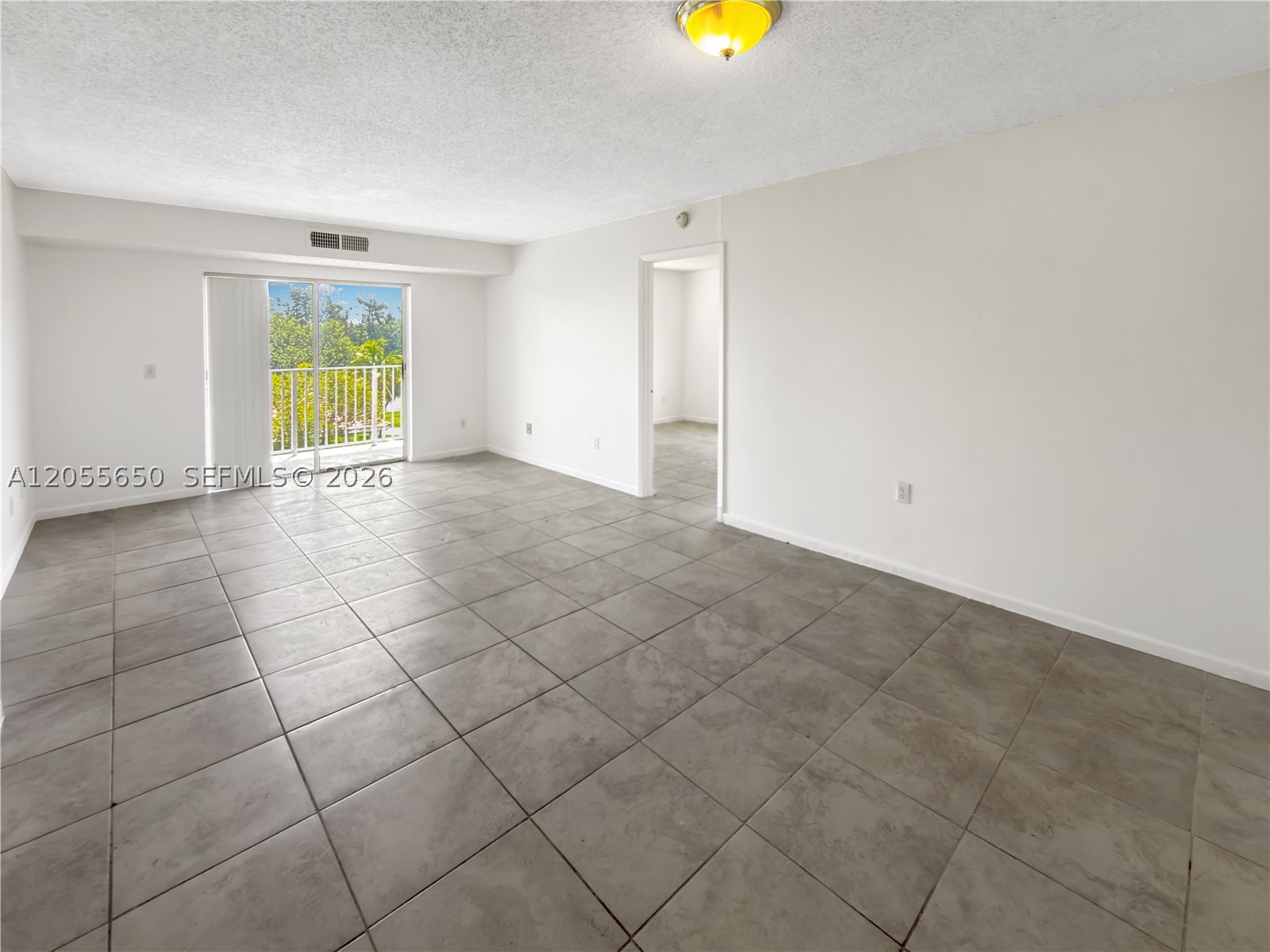 8260 SW 210th St #309, Cutler Bay FL 33189