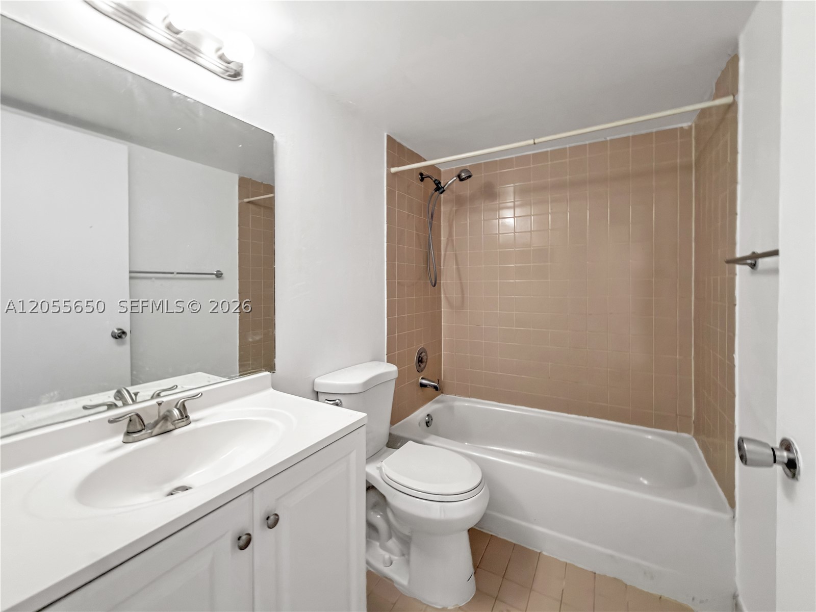 8260 SW 210th St #309, Cutler Bay FL 33189