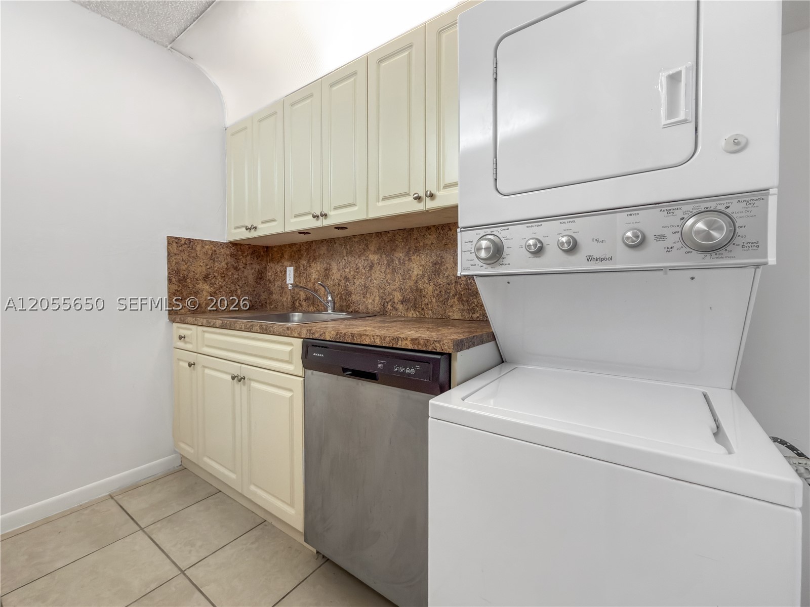 8260 SW 210th St #309, Cutler Bay FL 33189