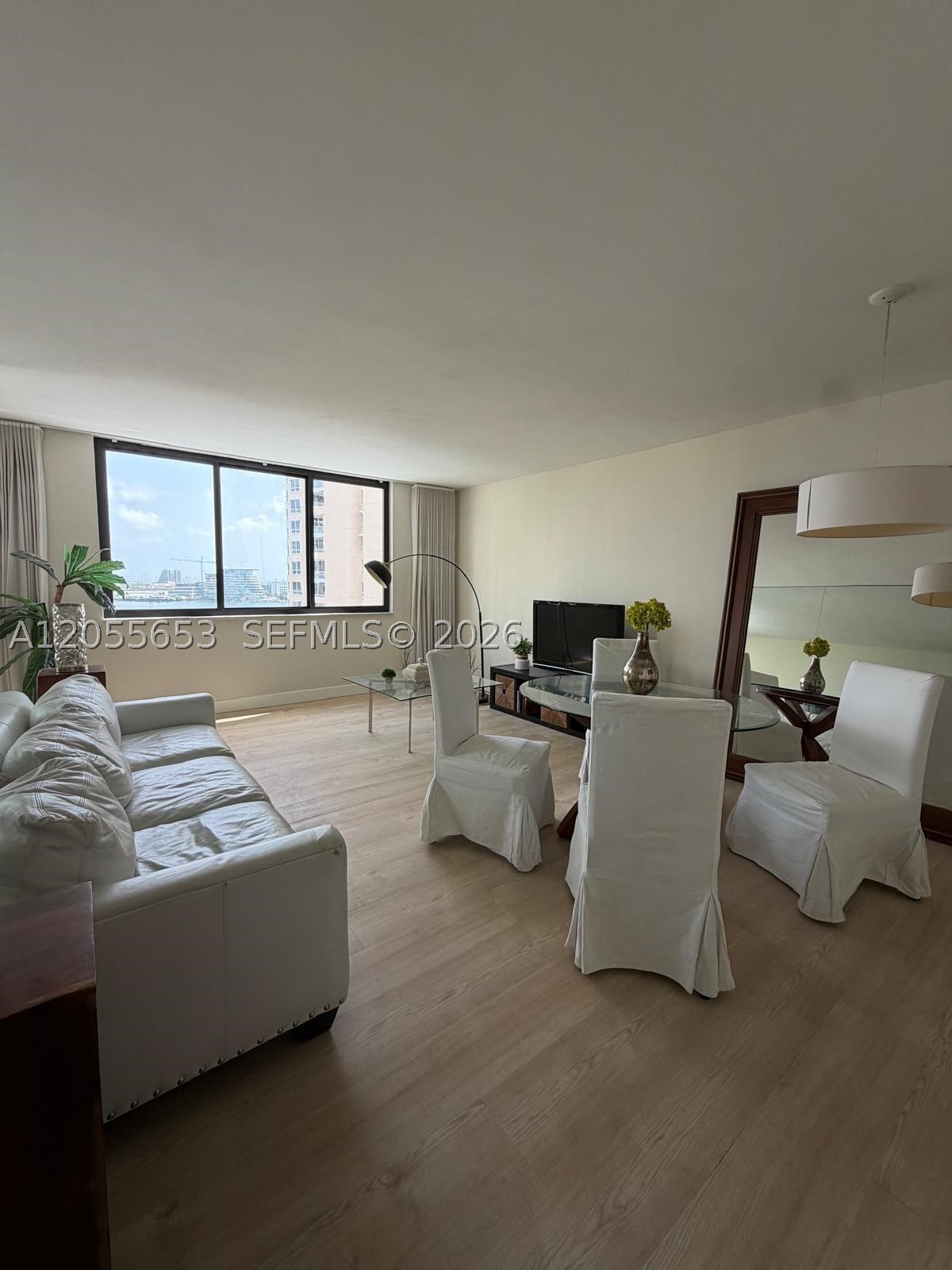 540 Brickell Key Dr #1418, Miami FL 33131