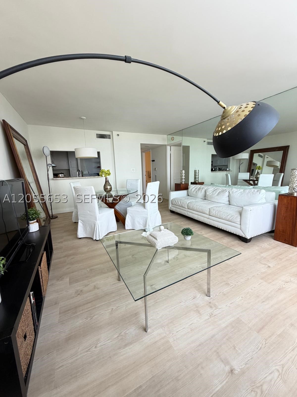 540 Brickell Key Dr #1418, Miami FL 33131