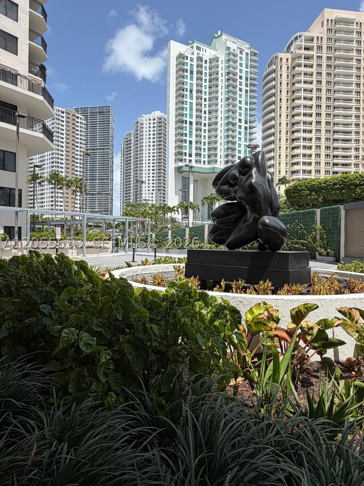 540 Brickell Key Dr #1418, Miami FL 33131