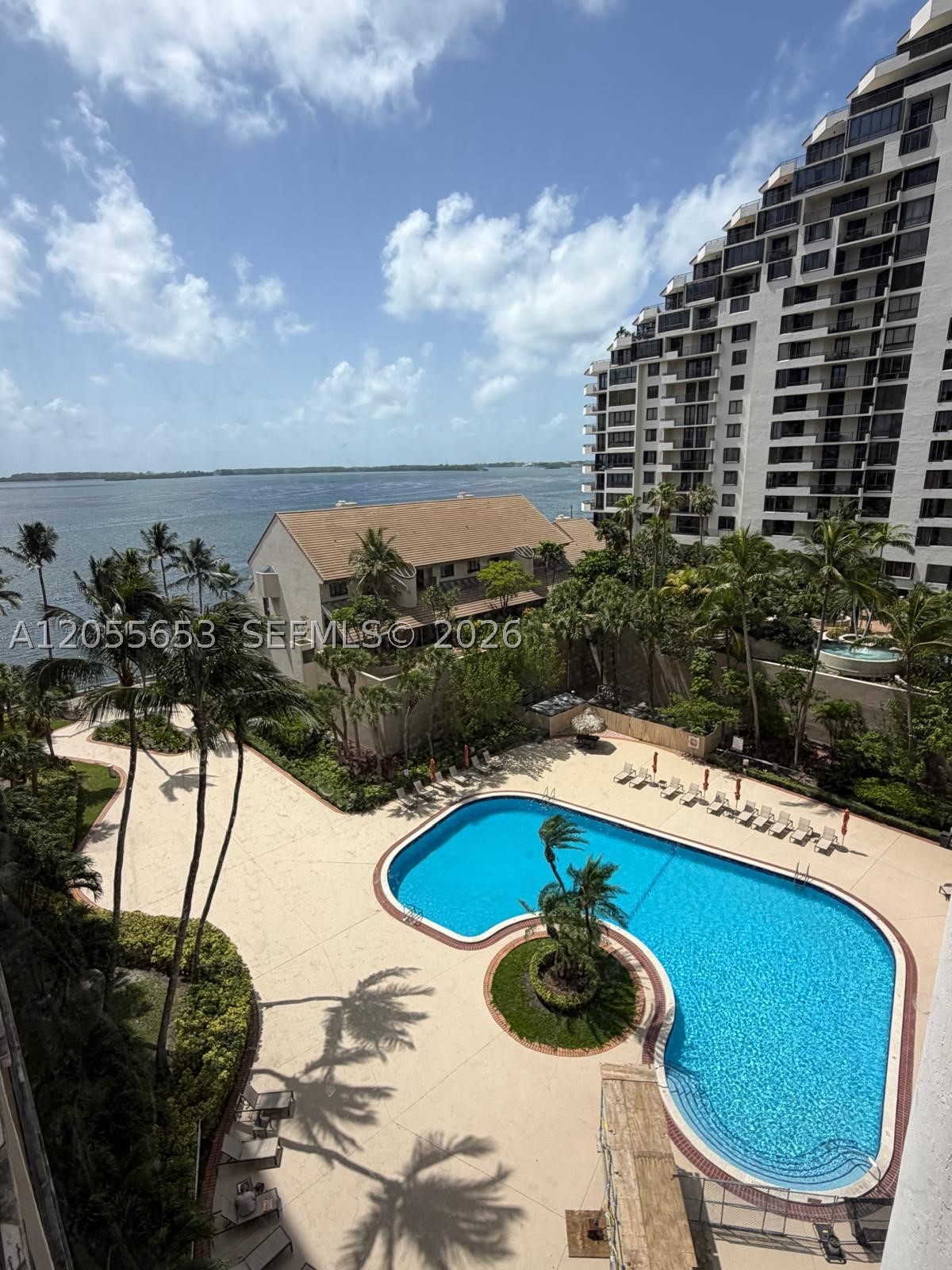 540 Brickell Key Dr #1418, Miami FL 33131