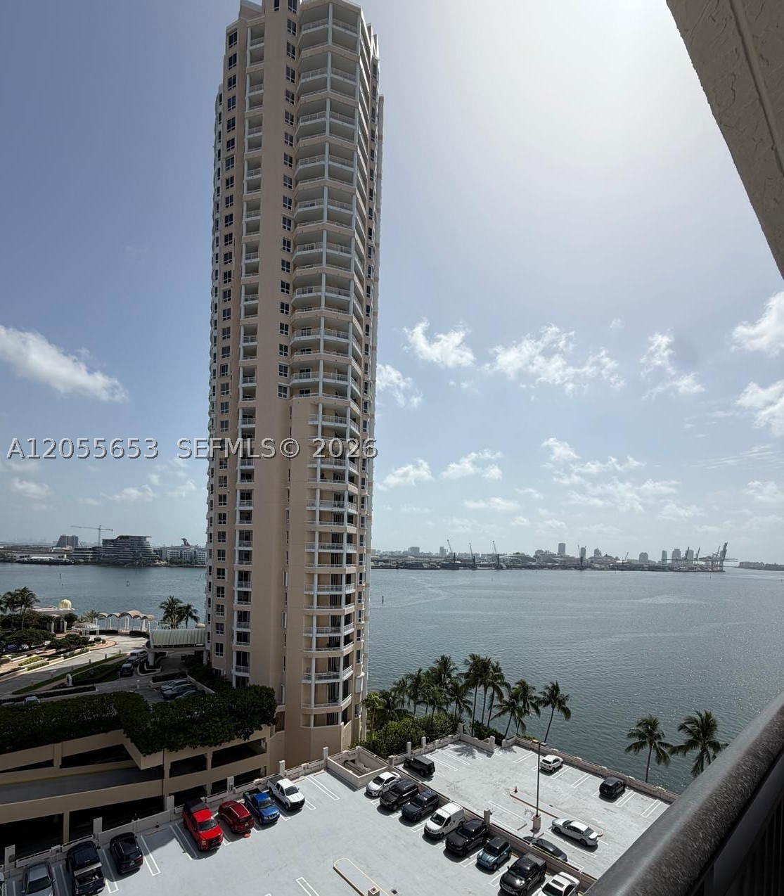 540 Brickell Key Dr #1418, Miami FL 33131