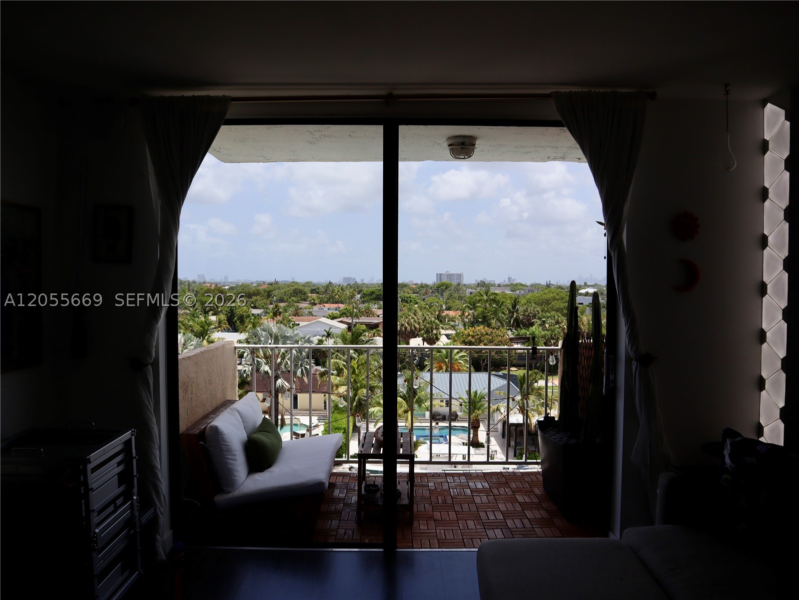 2350 NE 135th St #607, North Miami FL 33181