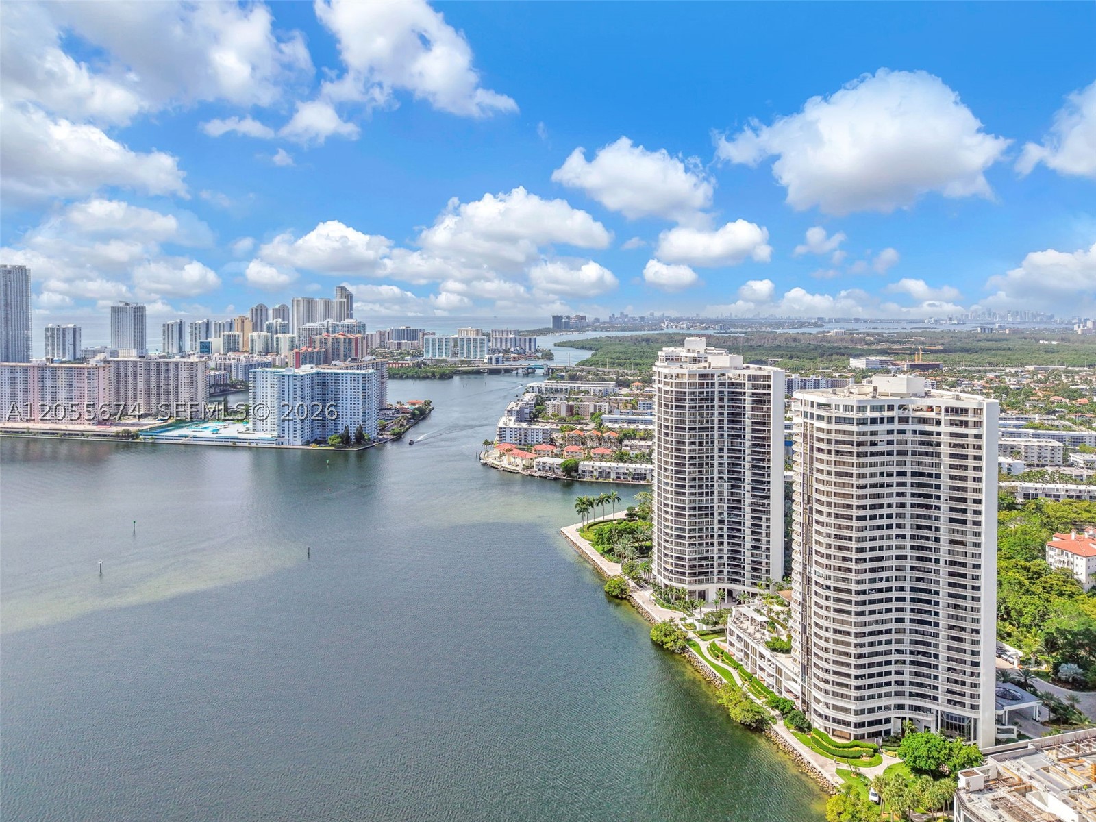 3000 Island Blvd #505, Aventura FL 33160