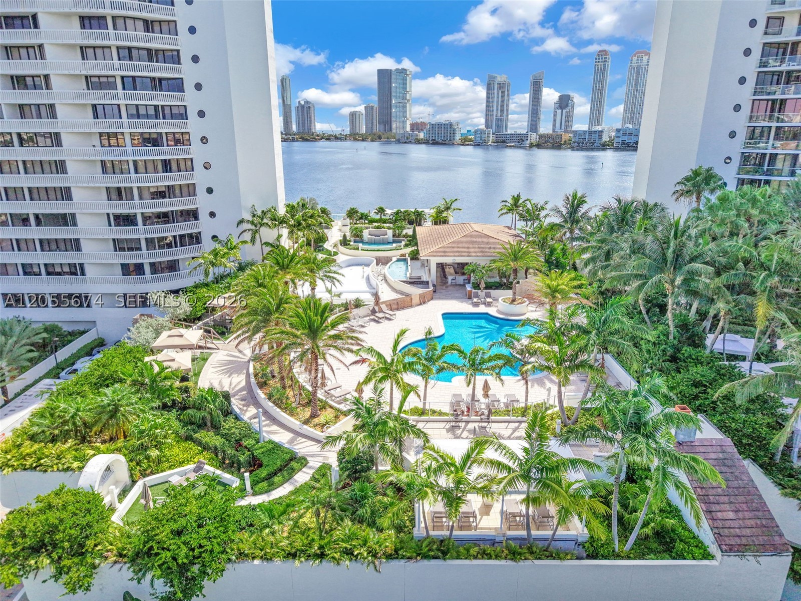 3000 Island Blvd #505, Aventura FL 33160