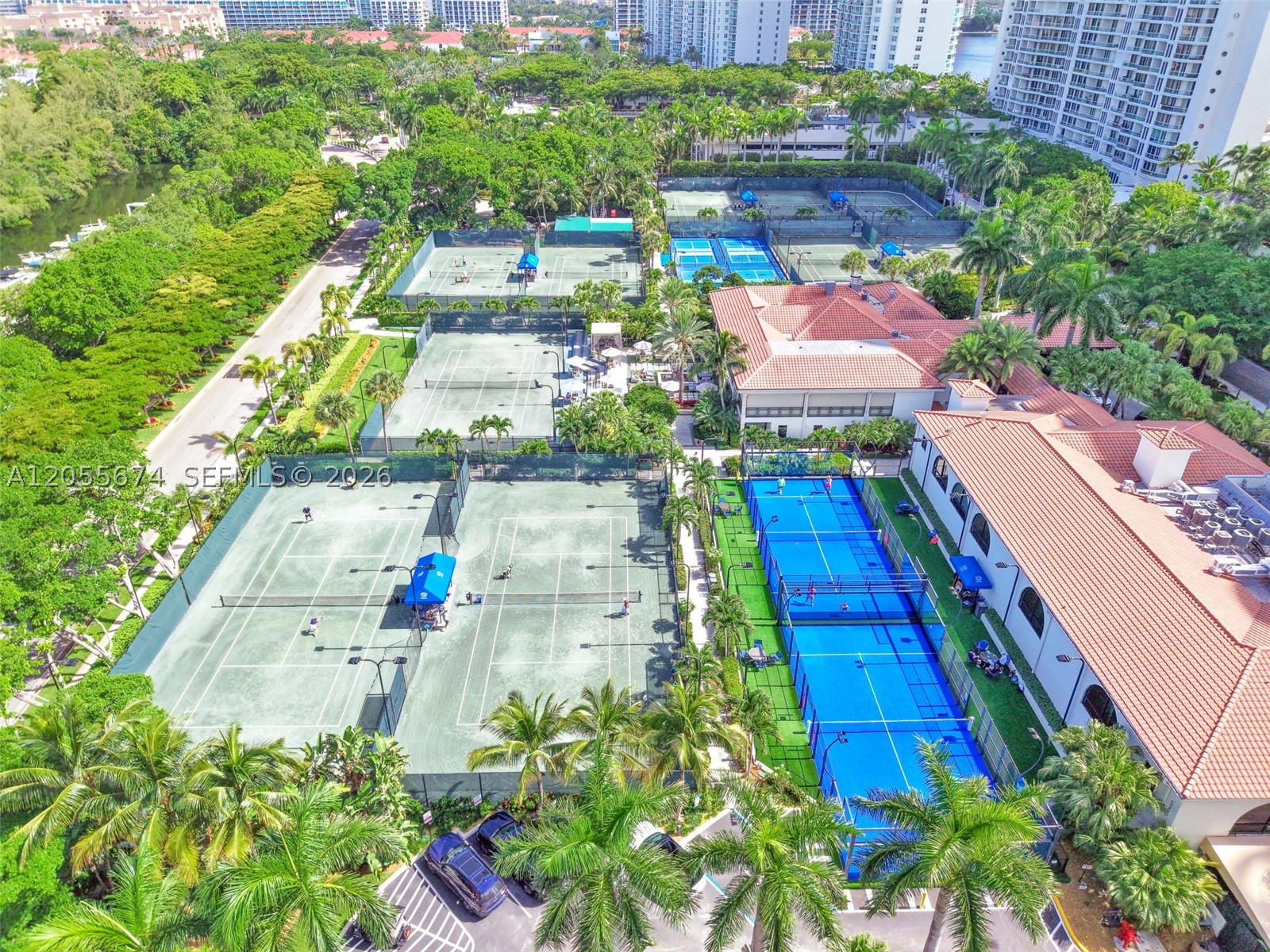 3000 Island Blvd #505, Aventura FL 33160