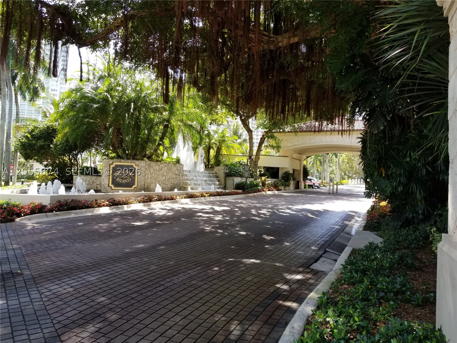 3000 Island Blvd #505, Aventura FL 33160