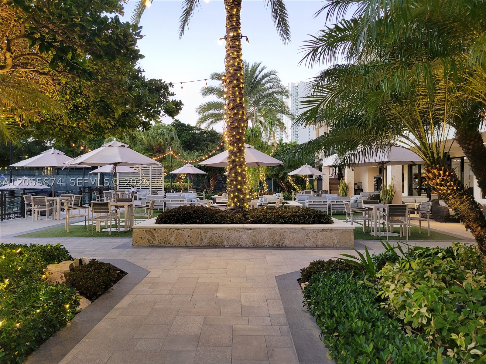 3000 Island Blvd #505, Aventura FL 33160