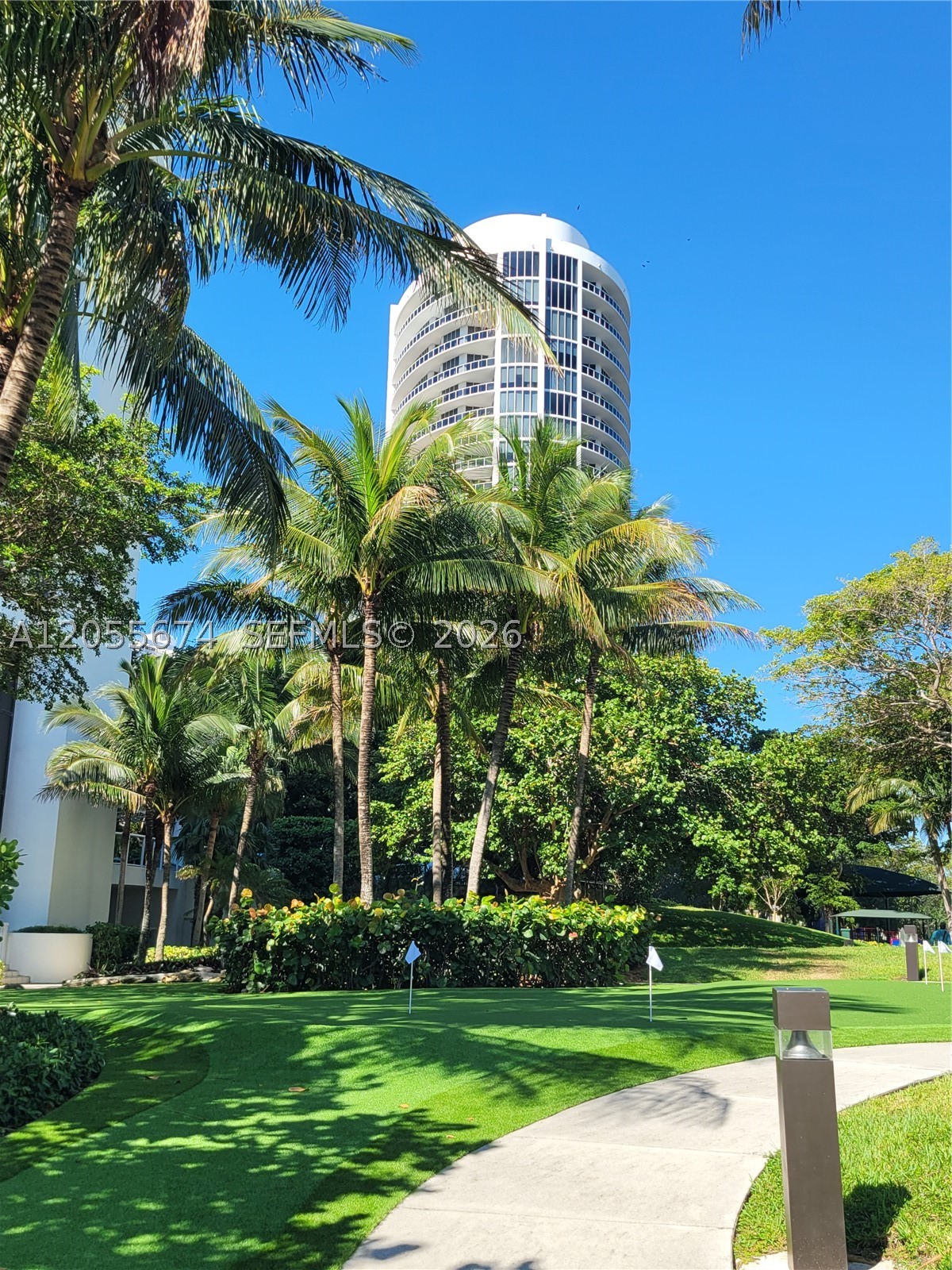 3000 Island Blvd #505, Aventura FL 33160