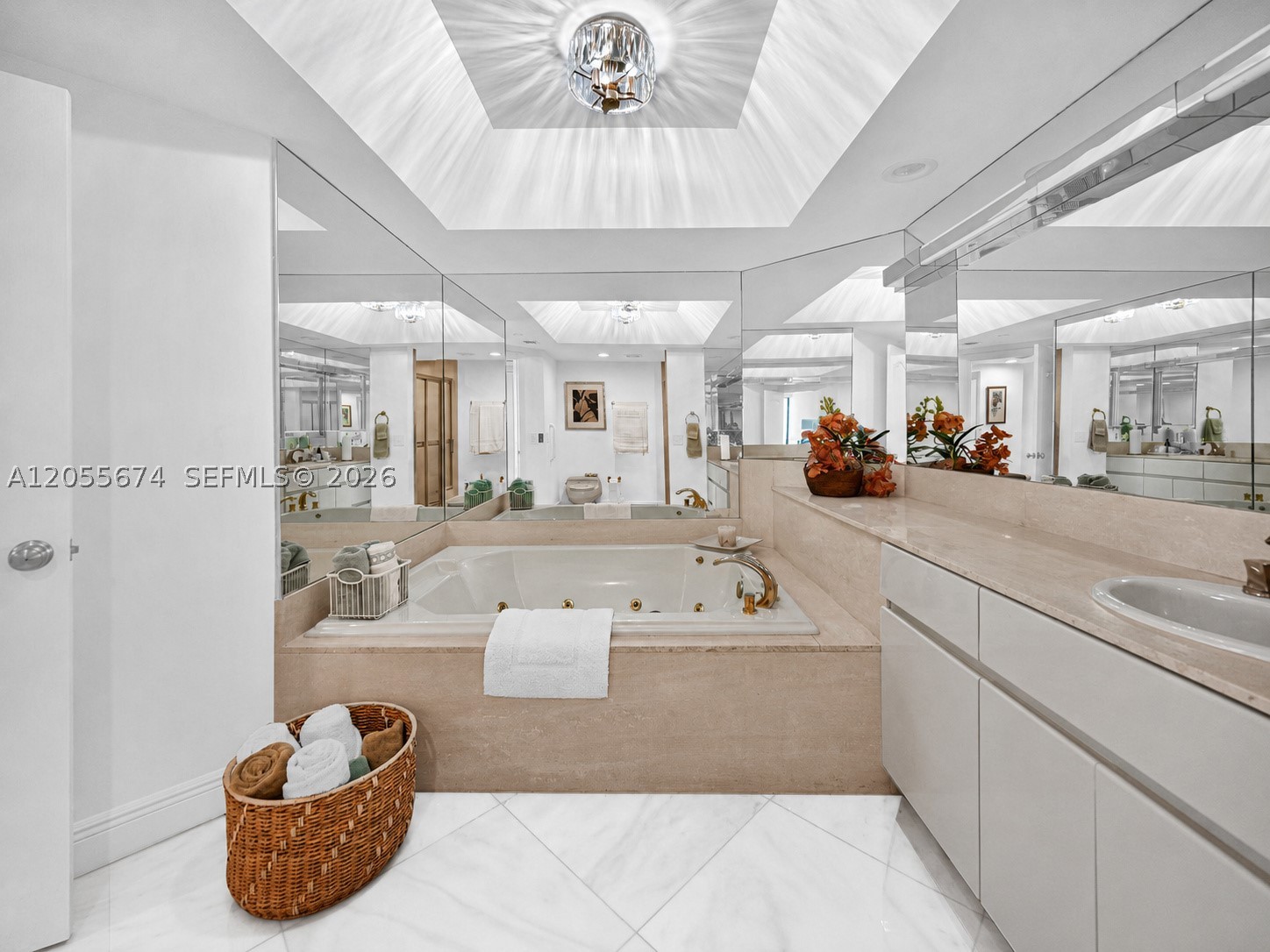 3000 Island Blvd #505, Aventura FL 33160