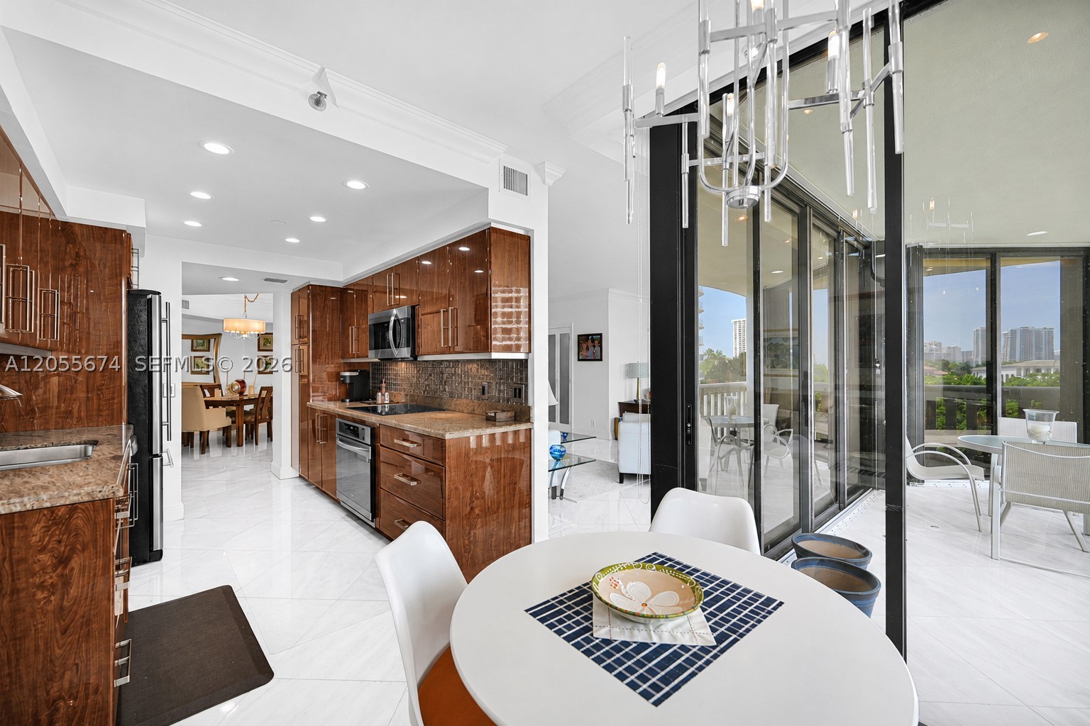 3000 Island Blvd #505, Aventura FL 33160