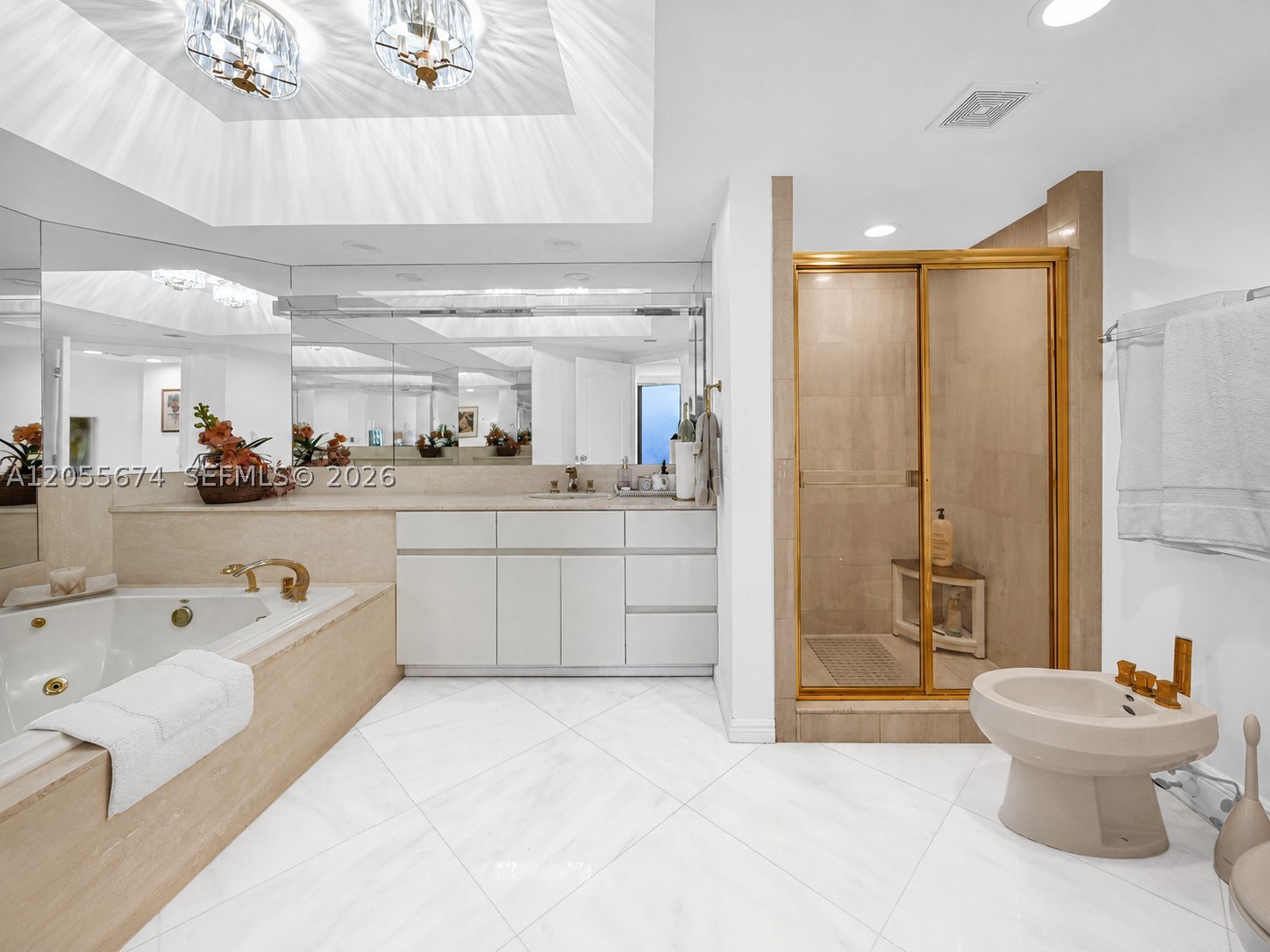 3000 Island Blvd #505, Aventura FL 33160