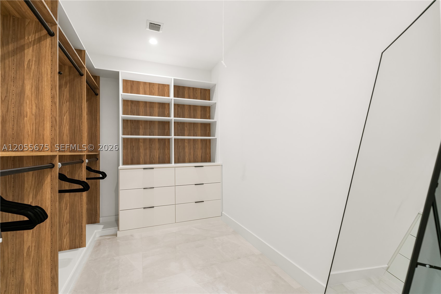 Fort Lauderdale FL 33304 - A12055675