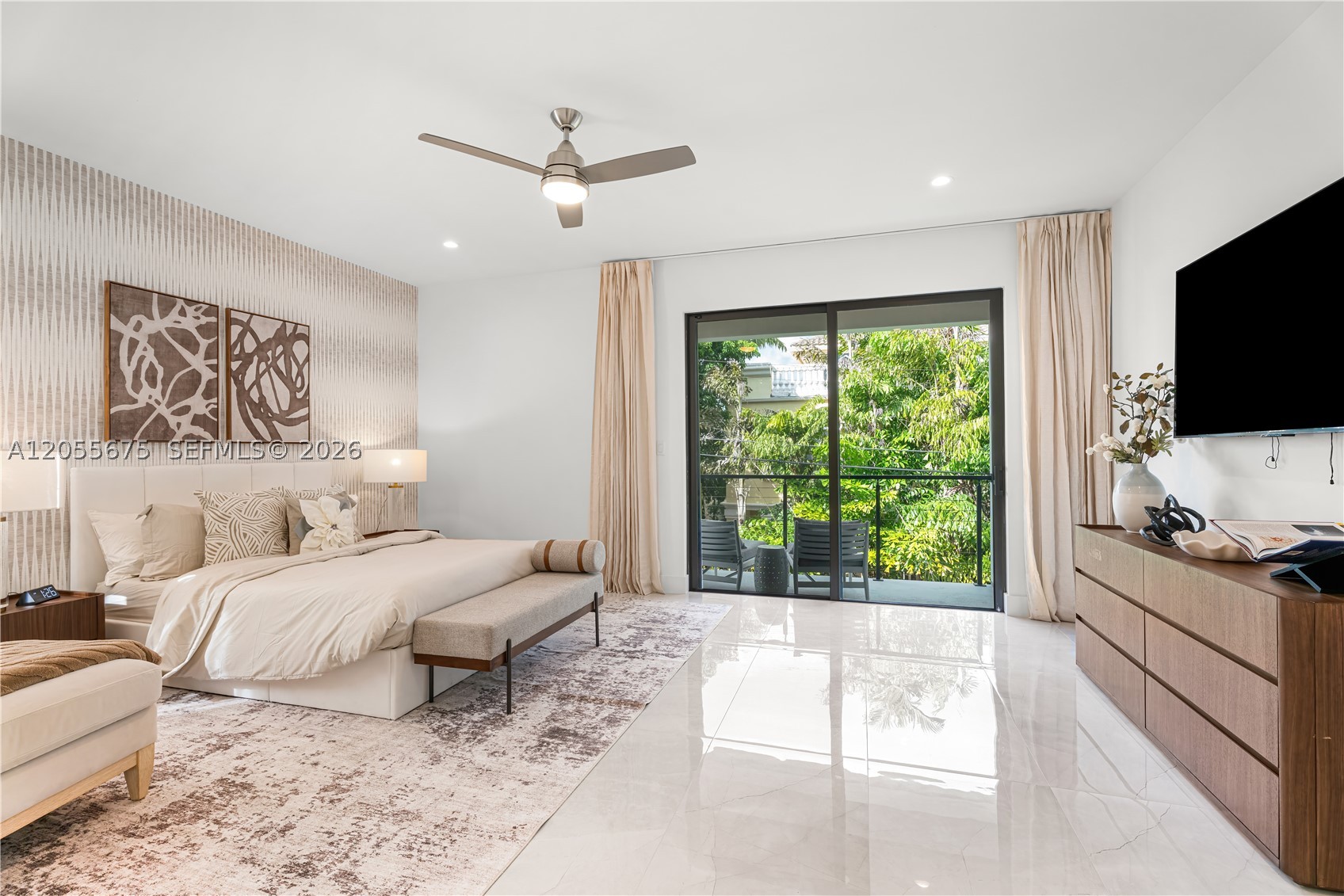Fort Lauderdale FL 33304 - A12055675