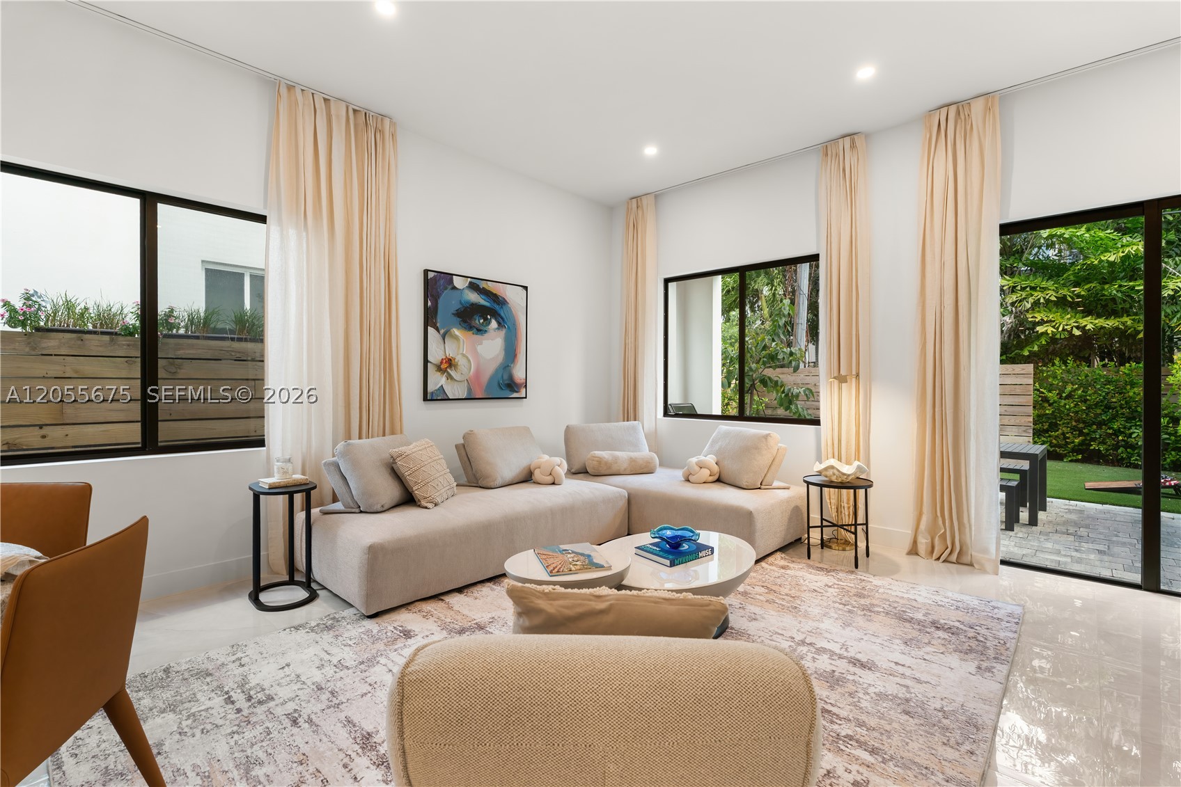 Fort Lauderdale FL 33304 - A12055675