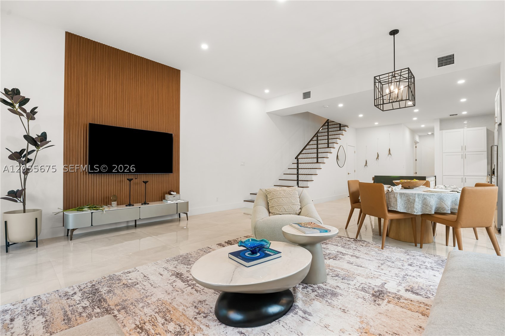 Fort Lauderdale FL 33304 - A12055675