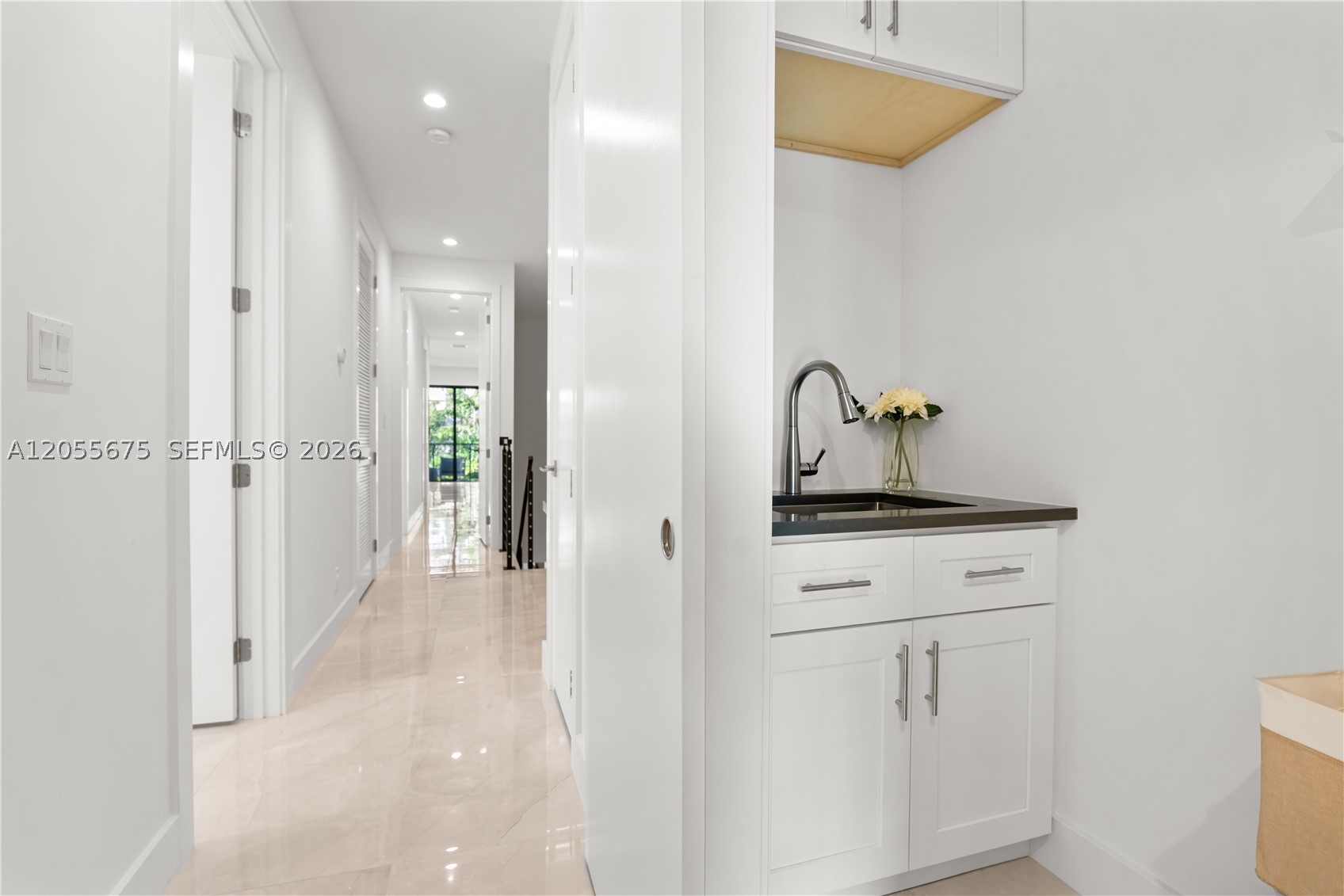 Fort Lauderdale FL 33304 - A12055675
