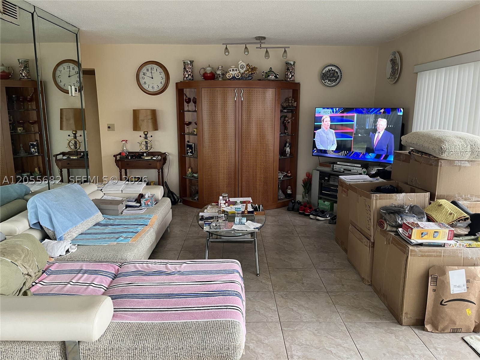 120 Golden Isles Dr #44B, Hallandale Beach FL 33009