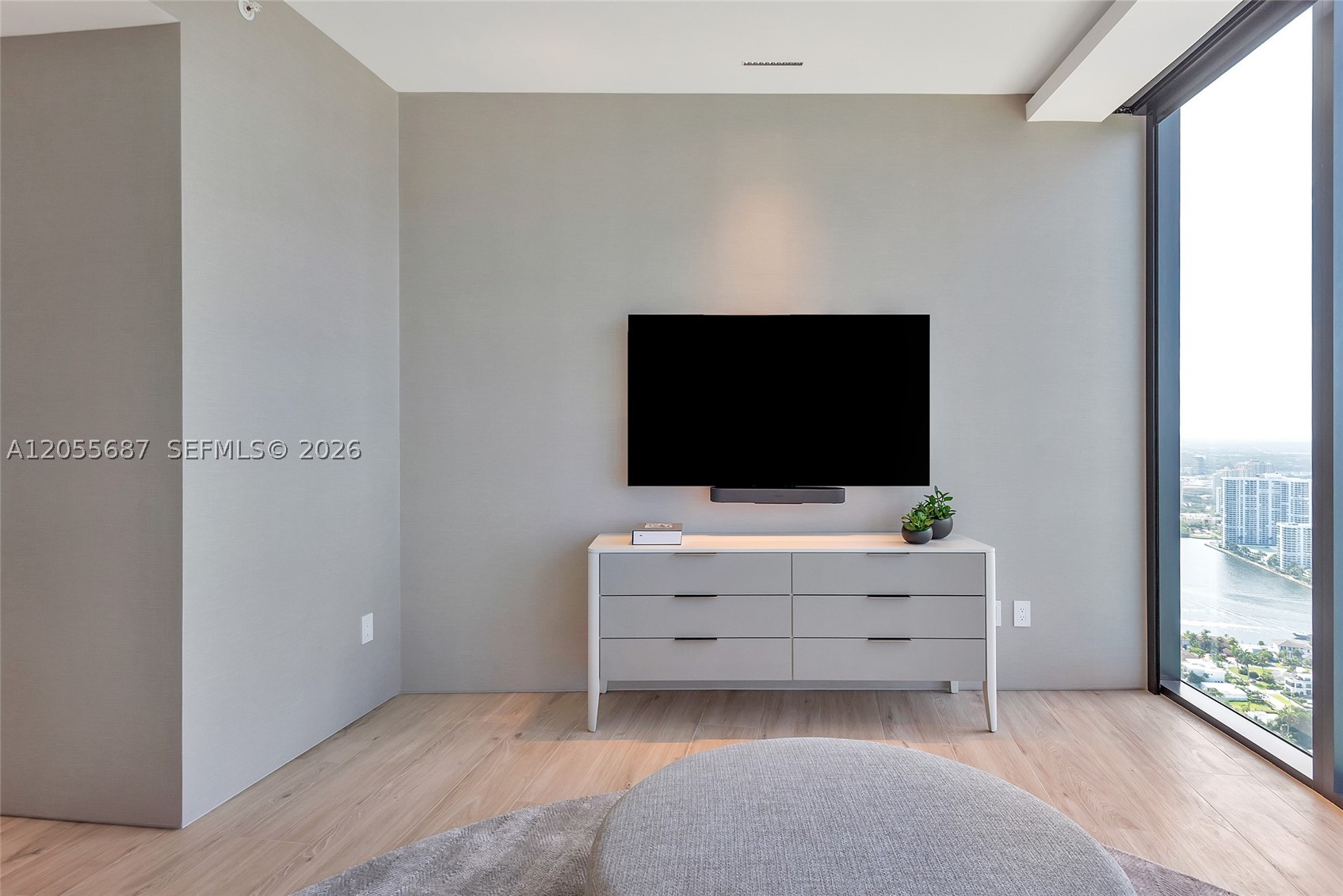 18555 Collins Ave #4705, Sunny Isles Beach FL 33160