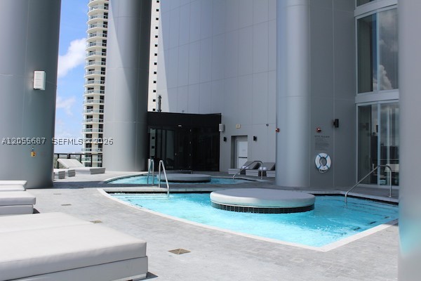 18555 Collins Ave #4705, Sunny Isles Beach FL 33160