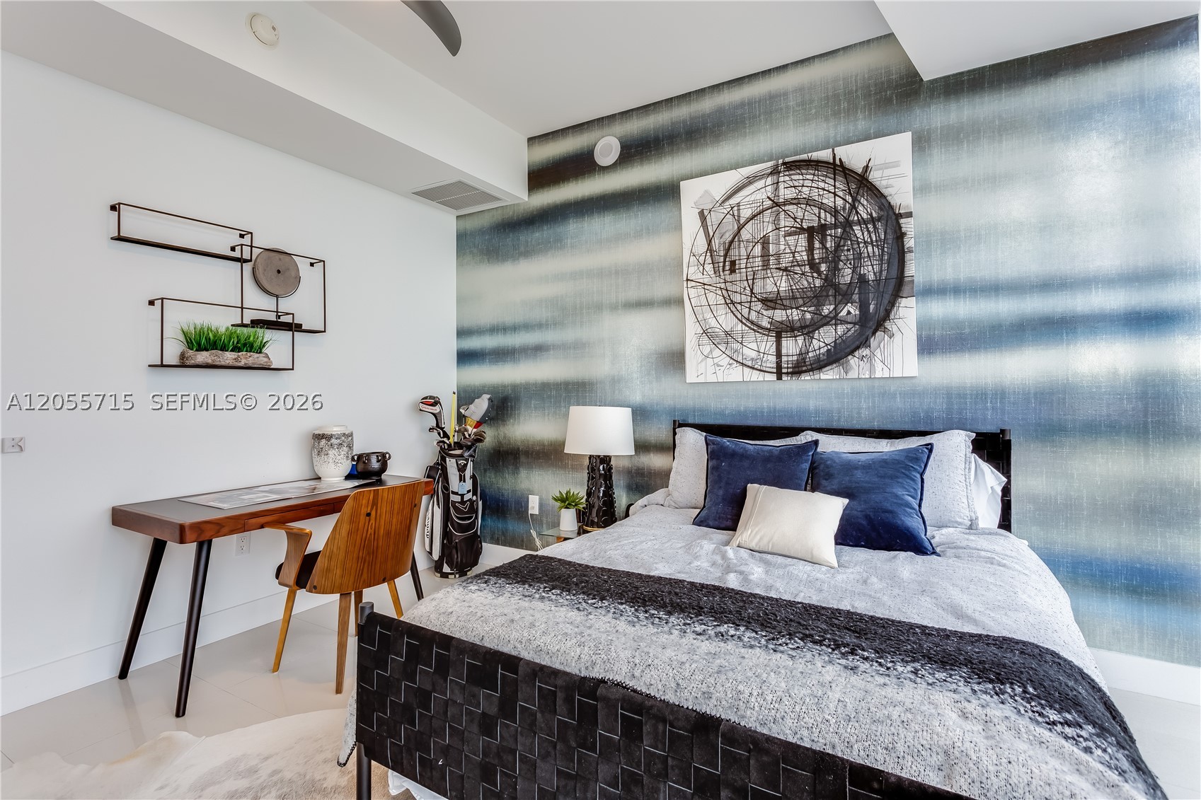 1100 Biscayne Blvd #2708, Miami FL 33132