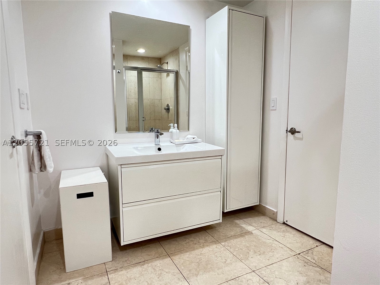 495 Brickell Ave #BAY406, Miami FL 33131
