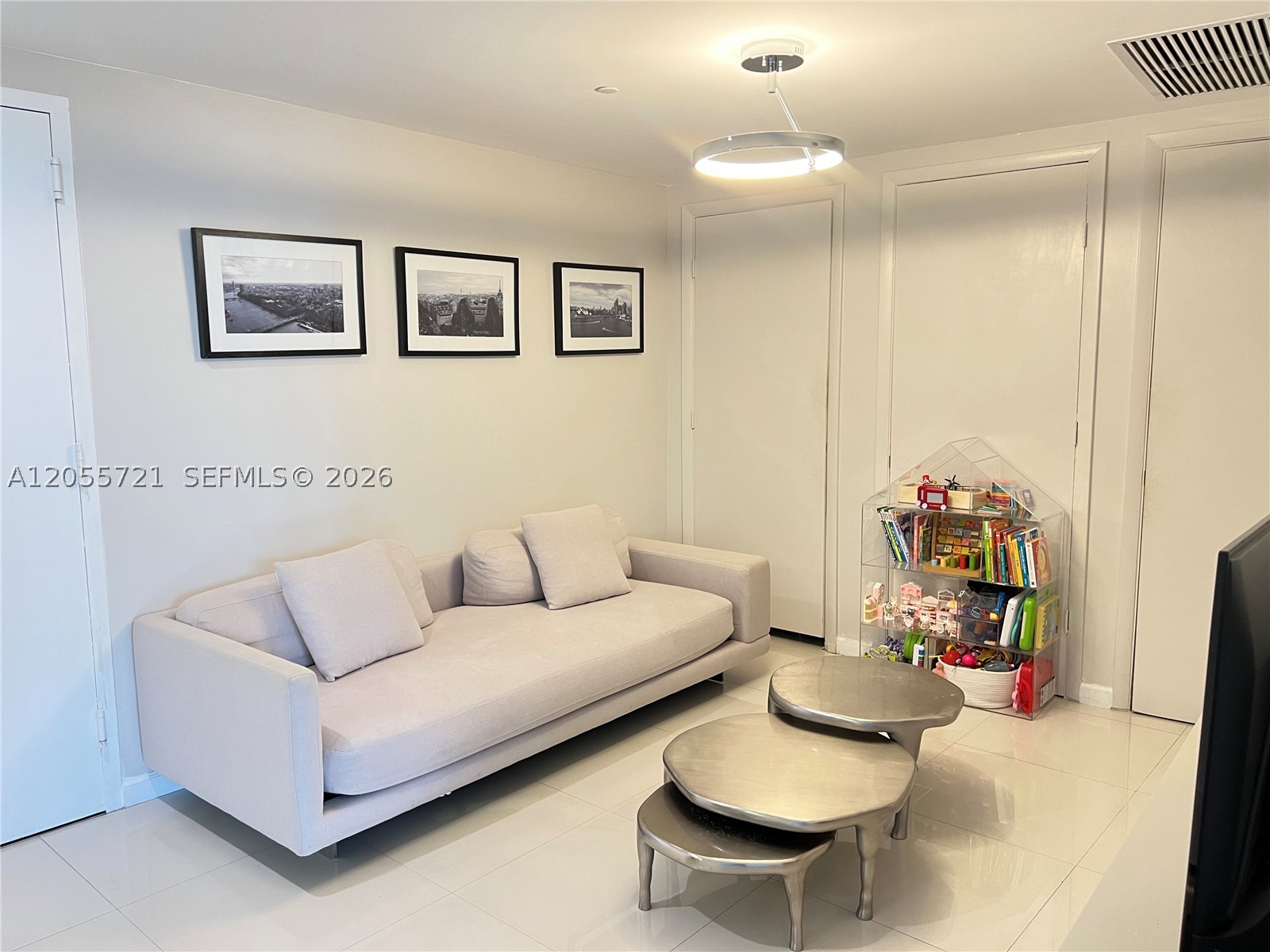 495 Brickell Ave #BAY406, Miami FL 33131