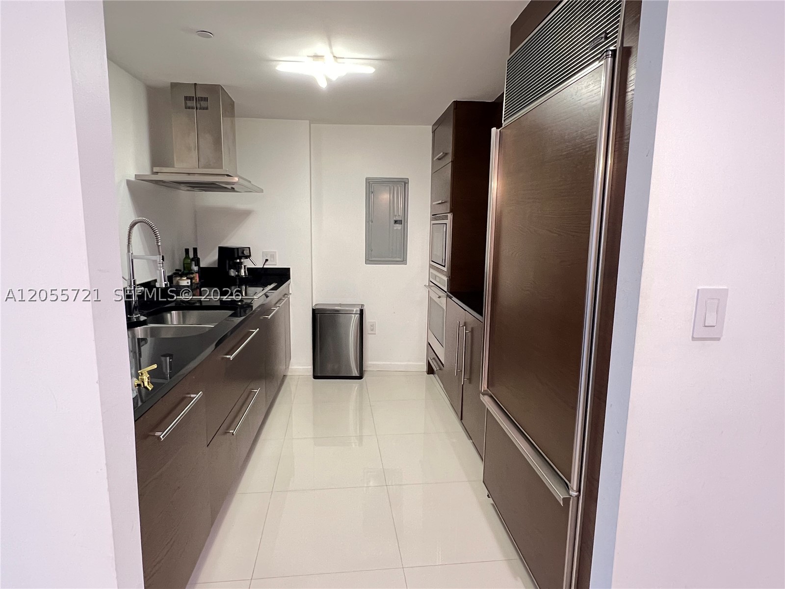 495 Brickell Ave #BAY406, Miami FL 33131