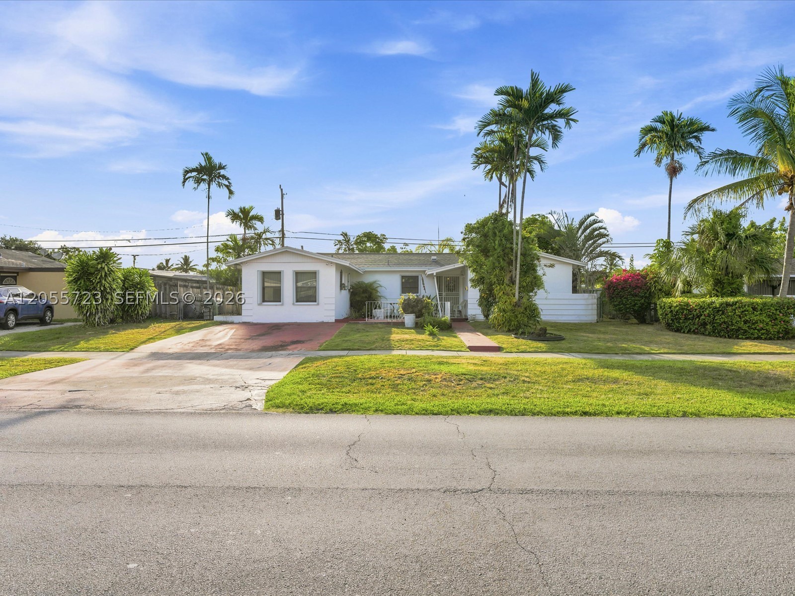 16621 SW 102nd Ave, Miami FL 33157