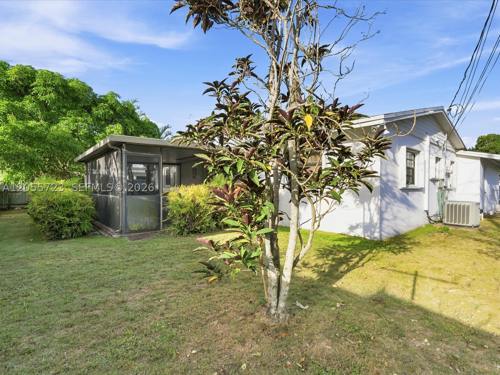 16621 SW 102nd Ave, Miami FL 33157