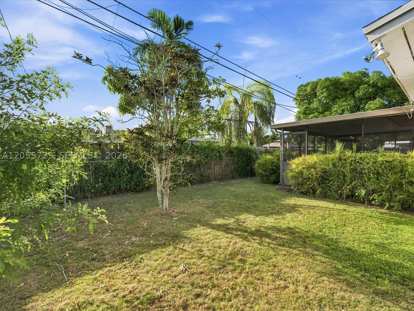 16621 SW 102nd Ave, Miami FL 33157