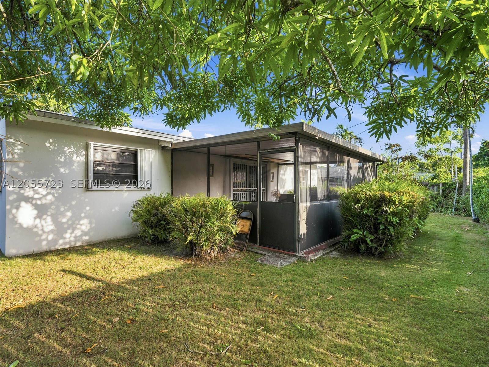 16621 SW 102nd Ave, Miami FL 33157