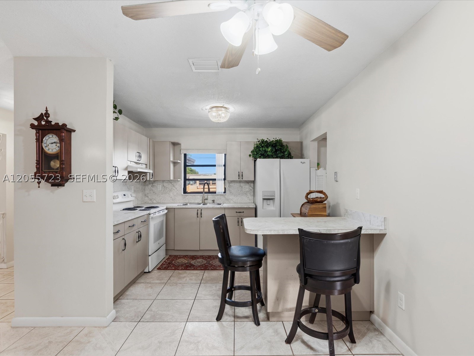16621 SW 102nd Ave, Miami FL 33157
