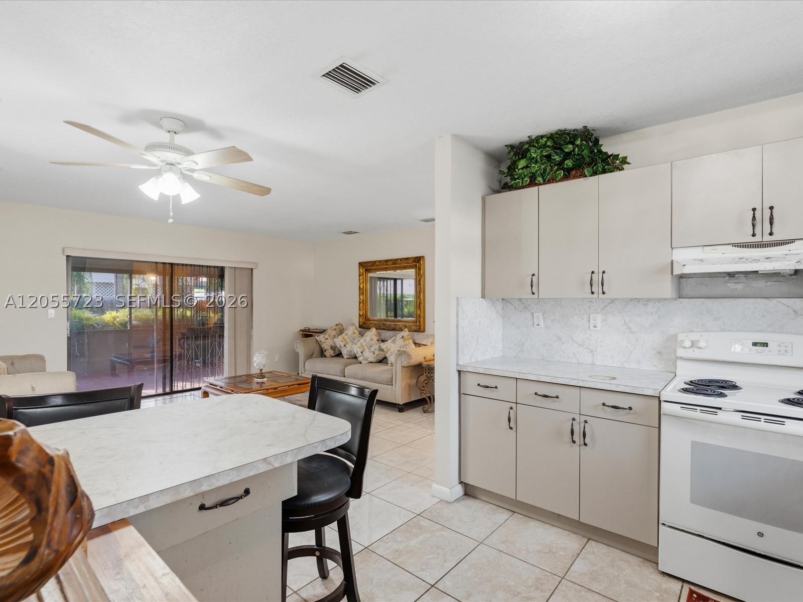 16621 SW 102nd Ave, Miami FL 33157